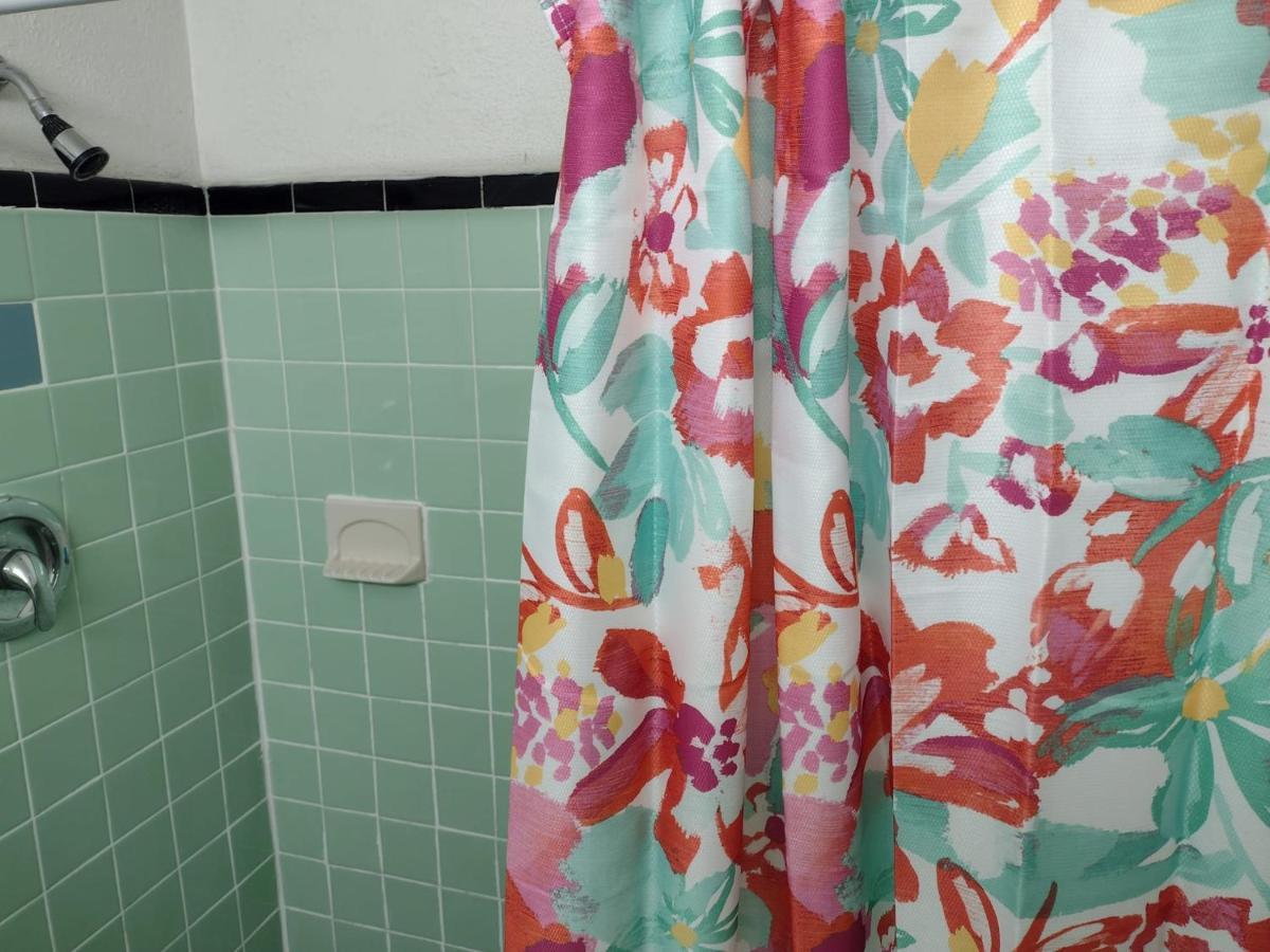 Davis Motel North Lima Екстер'єр фото