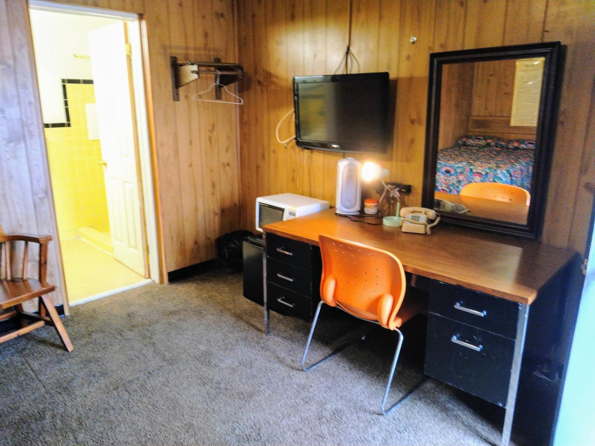 Davis Motel North Lima Екстер'єр фото